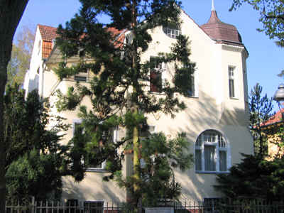 Fotografische Bild OP Standort Berliner Villa im Stadtteil Lichterfelde-West